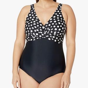 One piece swimsuit